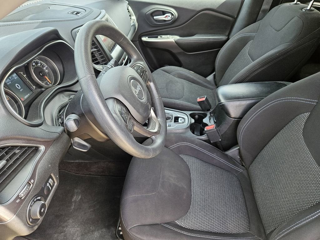 2019 Jeep Cherokee Latitude