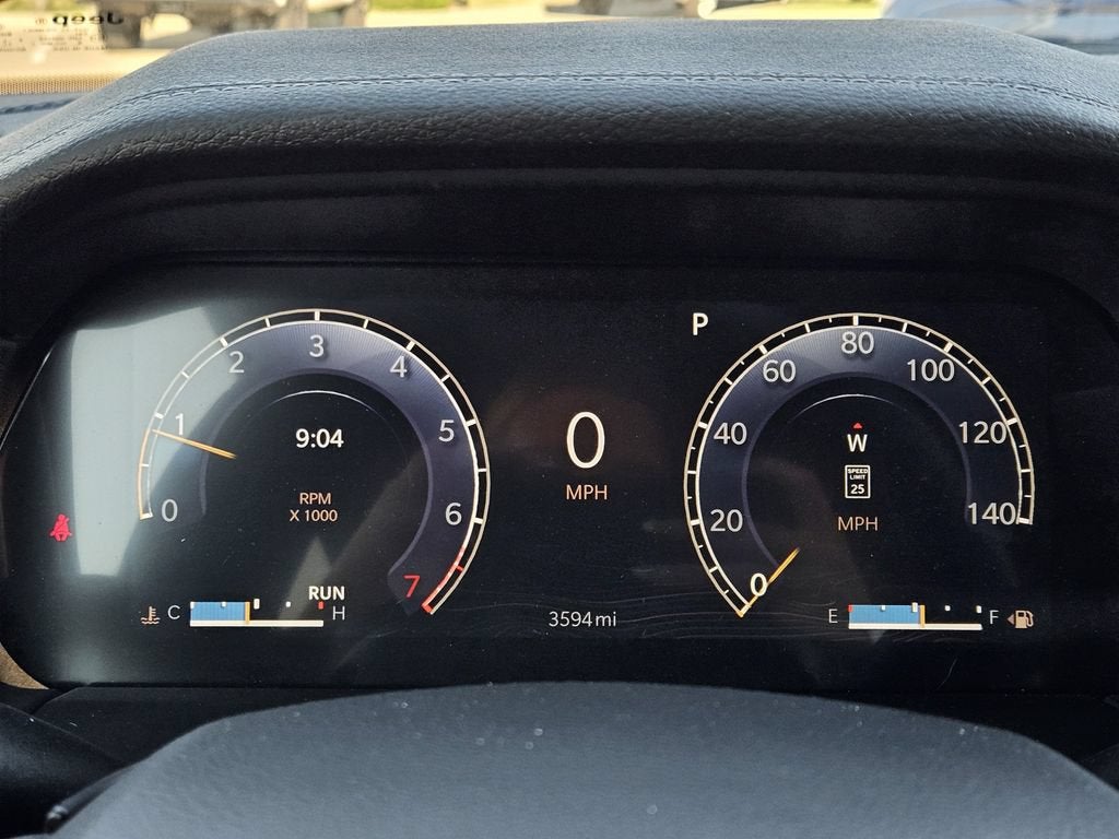 2026 Jeep Grand Cherokee Laredo Altitude
