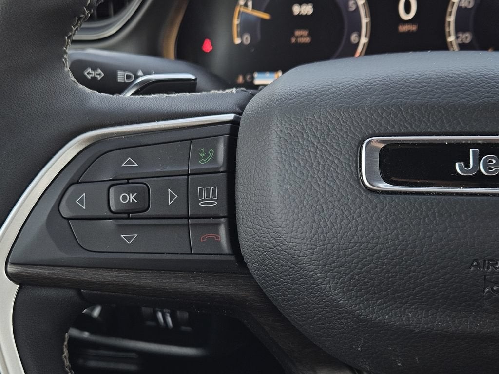 2026 Jeep Grand Cherokee Laredo Altitude