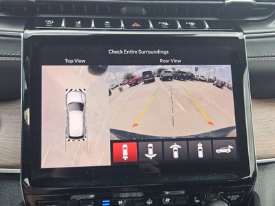 2023 Jeep Grand Cherokee Summit