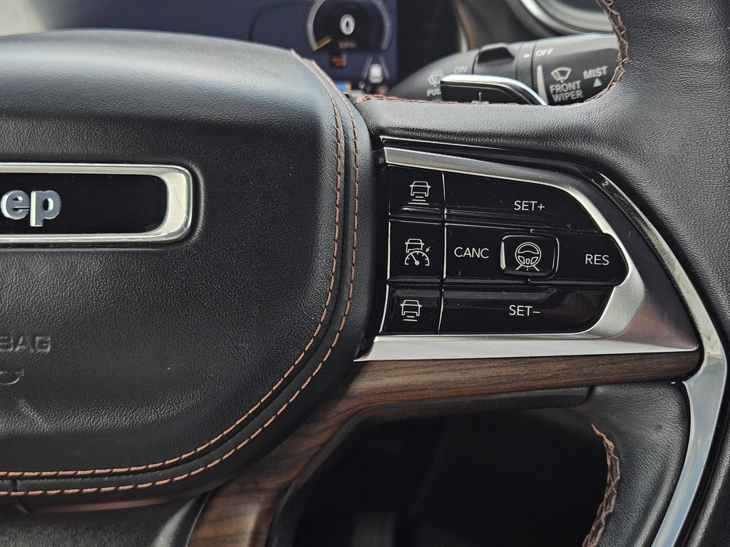 2023 Jeep Grand Cherokee Summit