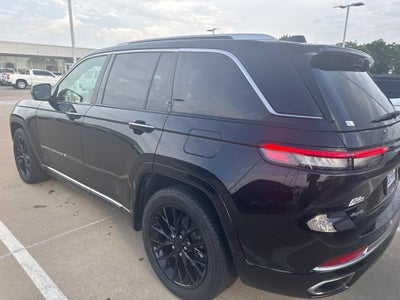2023 Jeep Grand Cherokee Summit