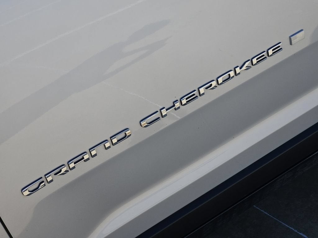 2023 Jeep Grand Cherokee L Laredo