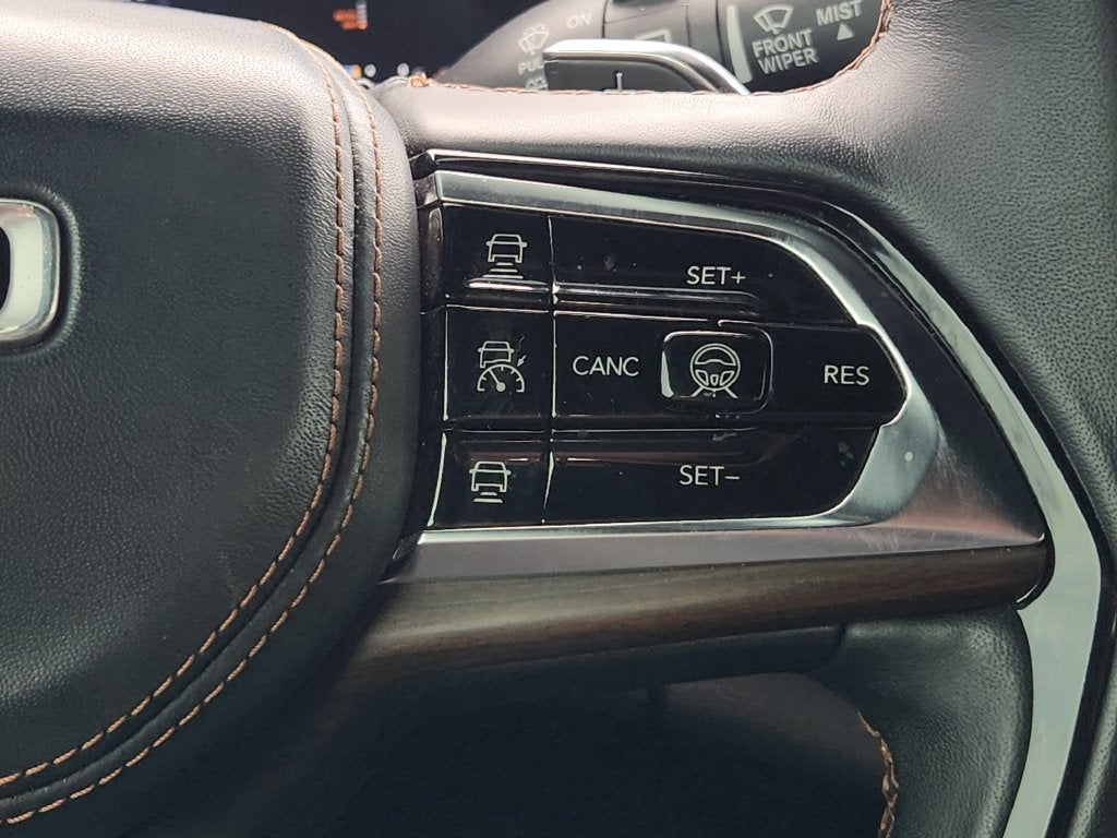 2023 Jeep Grand Cherokee L Summit