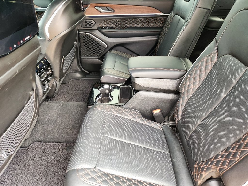 2023 Jeep Grand Cherokee L Summit