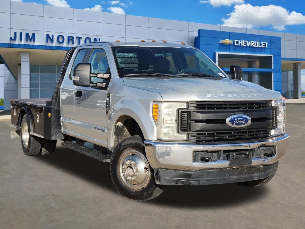 2017 Ford Super Duty F-350 DRW XLT