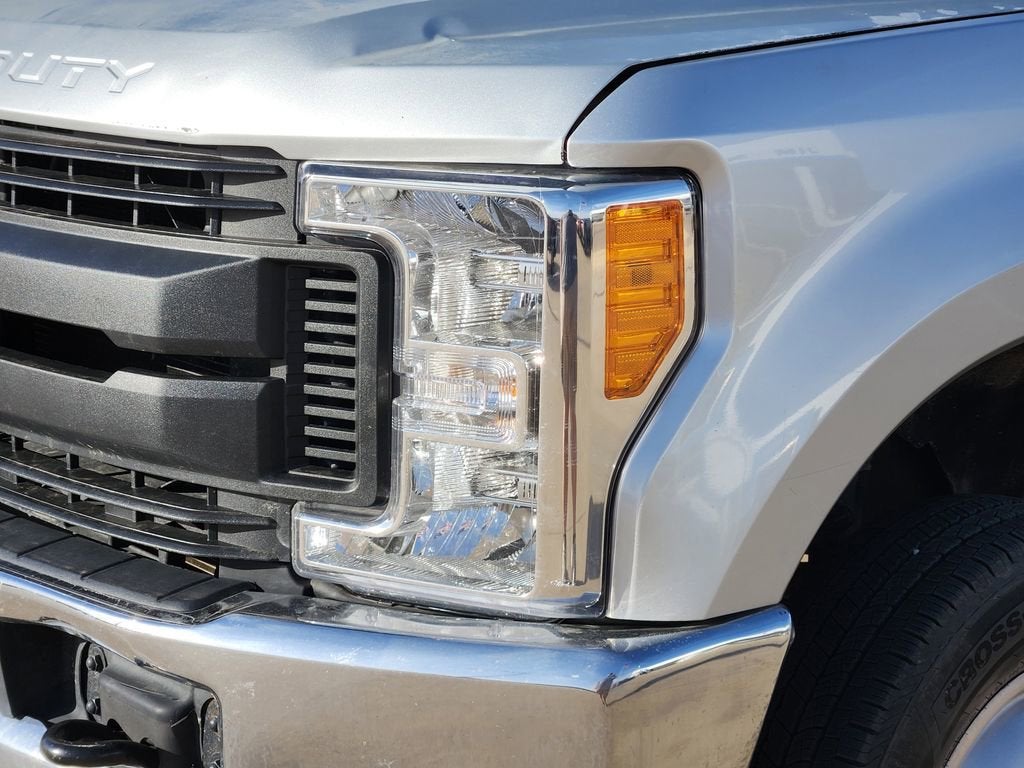 2017 Ford Super Duty F-350 DRW XLT