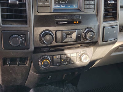 2017 Ford Super Duty F-350 DRW XLT