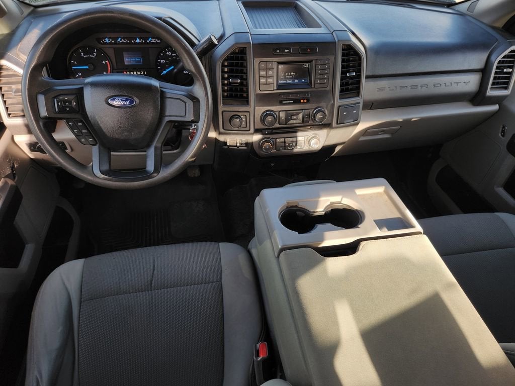 2017 Ford Super Duty F-350 DRW XLT