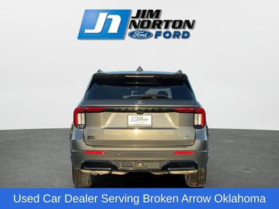 2025 Ford Explorer ST-Line