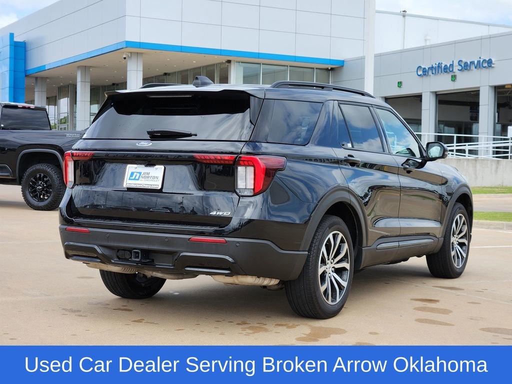 2025 Ford Explorer ST-Line