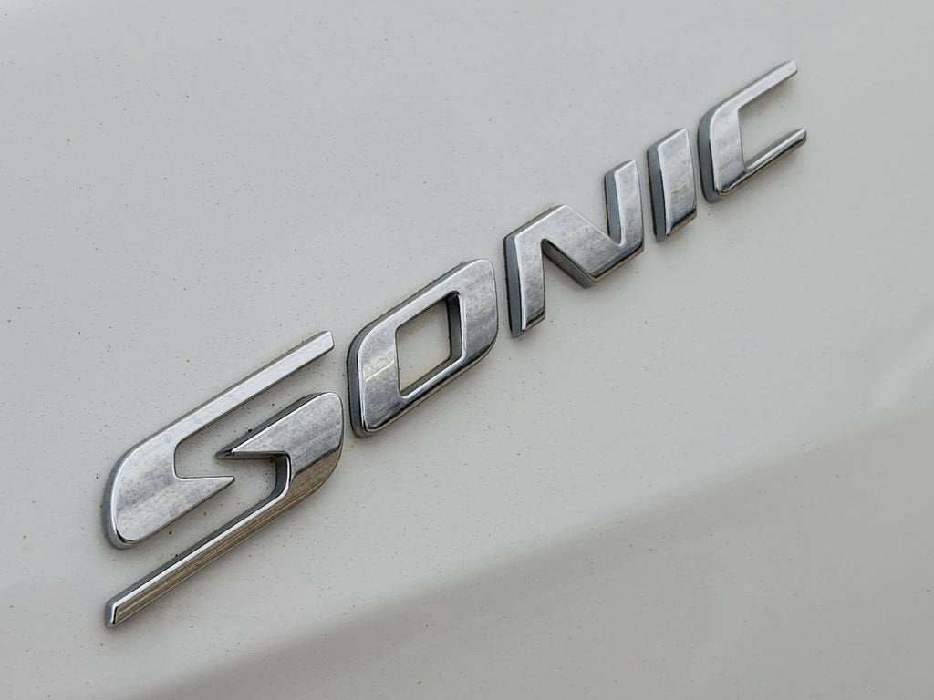 2017 Chevrolet Sonic LT