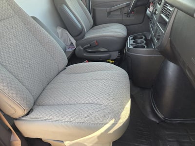 2024 Chevrolet Express Cutaway 3500 1WT