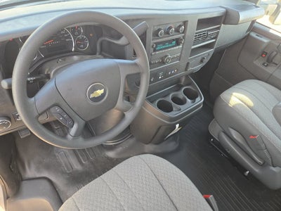 2024 Chevrolet Express Cutaway 3500 1WT