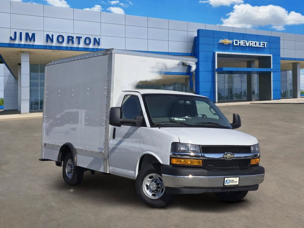 2024 Chevrolet Express Cutaway 3500 1WT