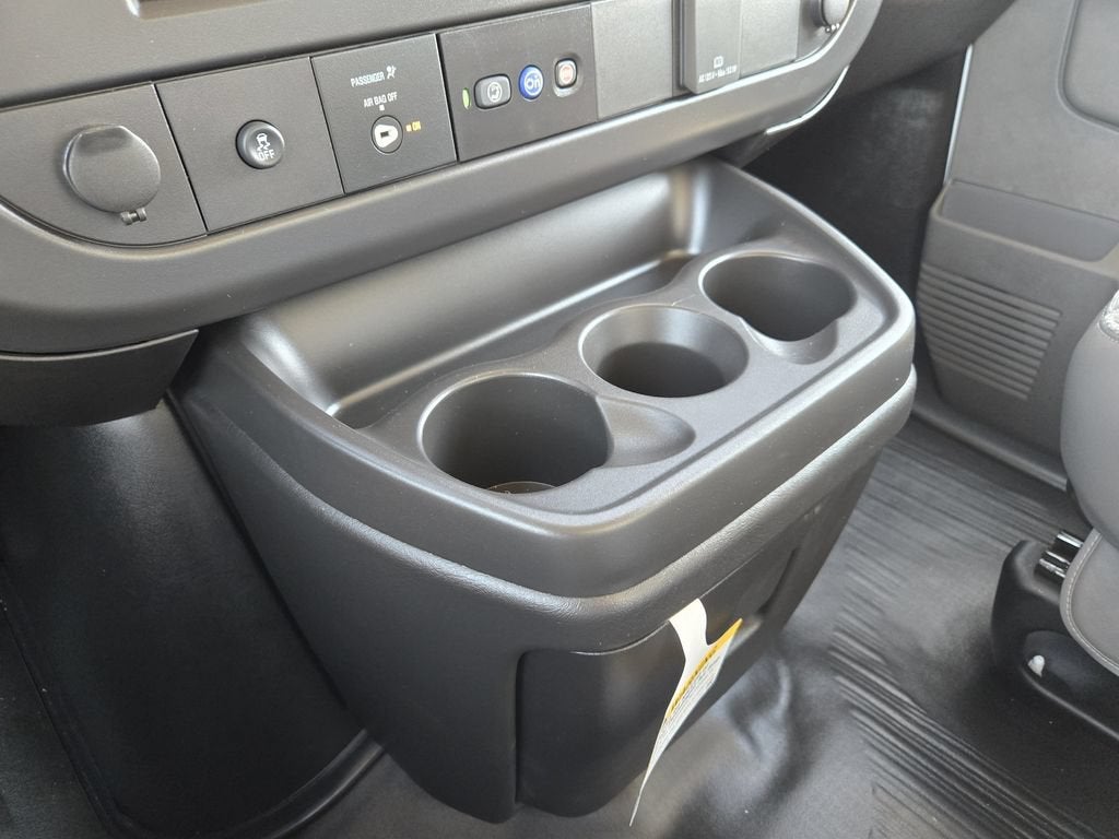 2024 Chevrolet Express Cutaway 3500 1WT