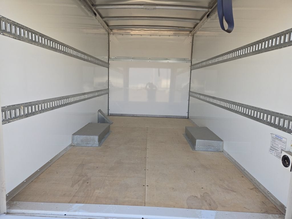 2024 Chevrolet Express Cutaway 3500 1WT