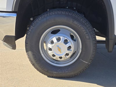 2025 Chevrolet Silverado 3500 HD Chassis Cab Work Truck