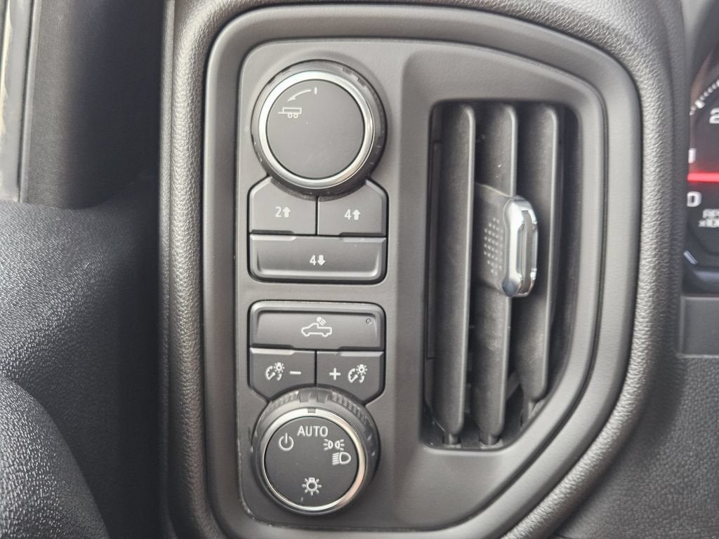 2025 Chevrolet Silverado 3500 HD WT DRW