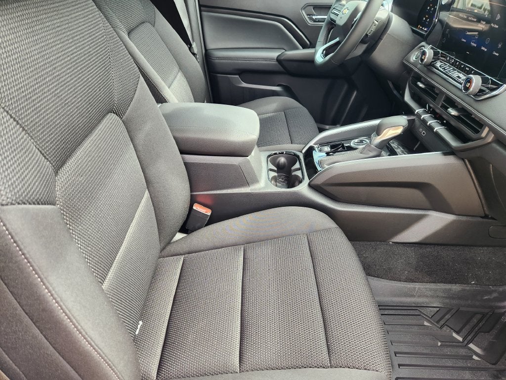 2026 Chevrolet Colorado LT - Photo 10