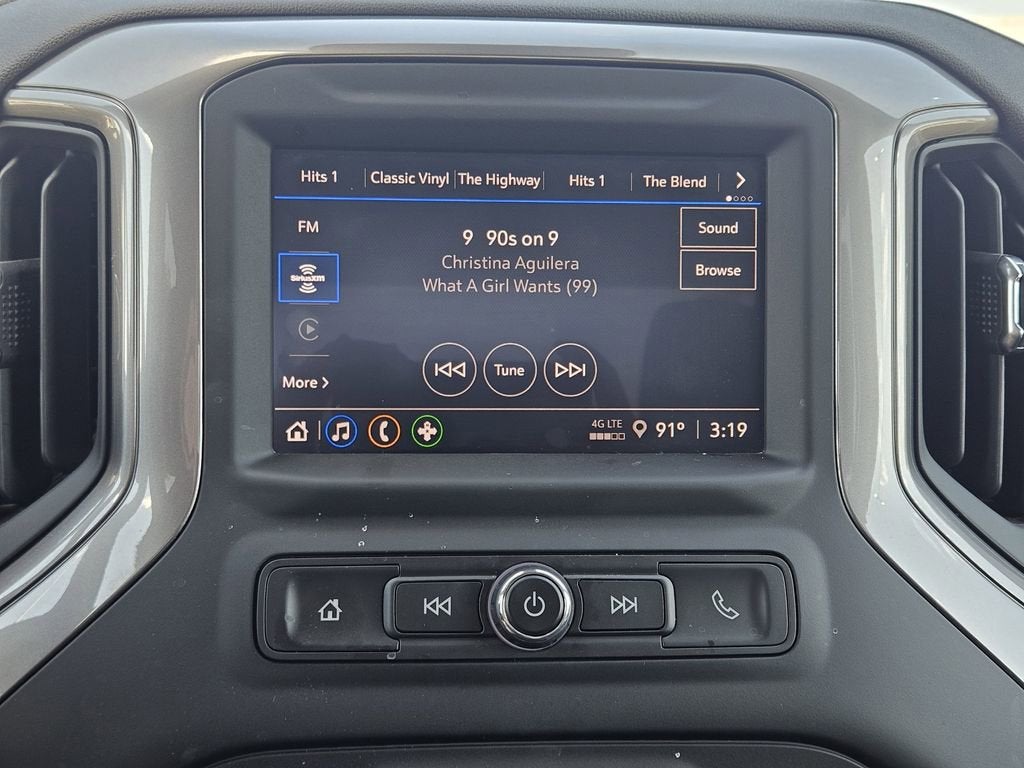 2024 Chevrolet Silverado 1500 Custom