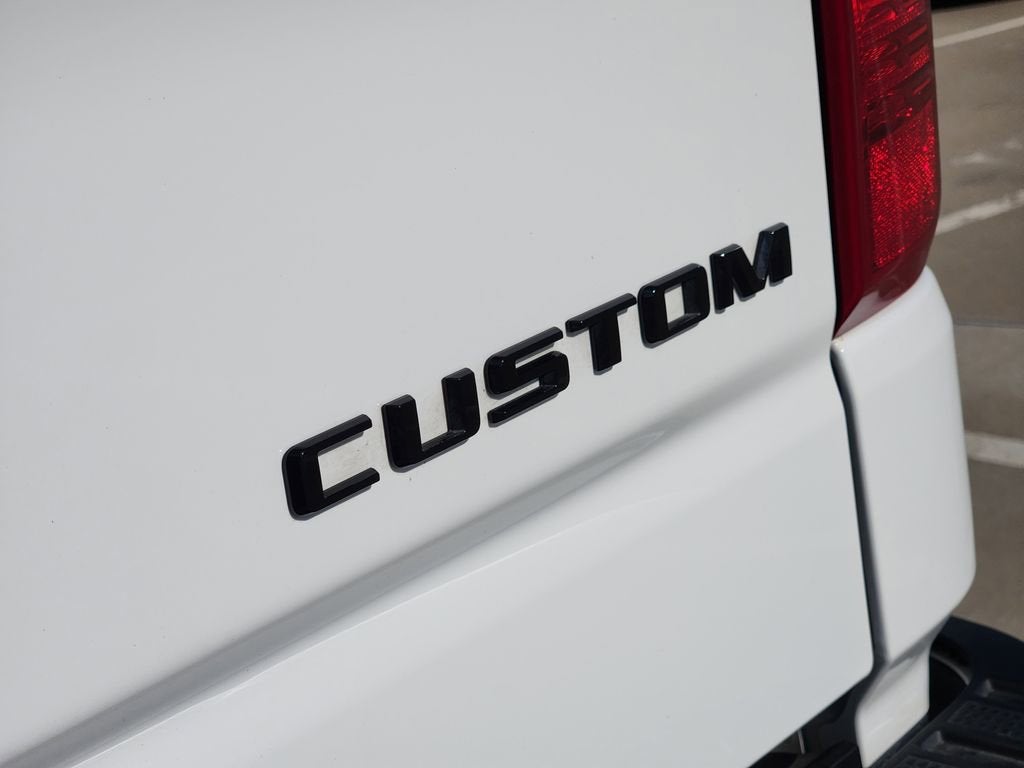2025 Chevrolet Silverado 1500 Custom