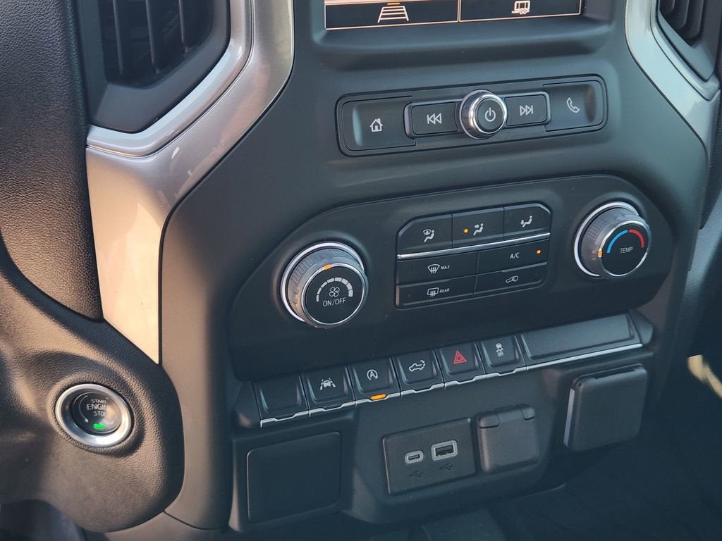 2025 Chevrolet Silverado 1500 Custom