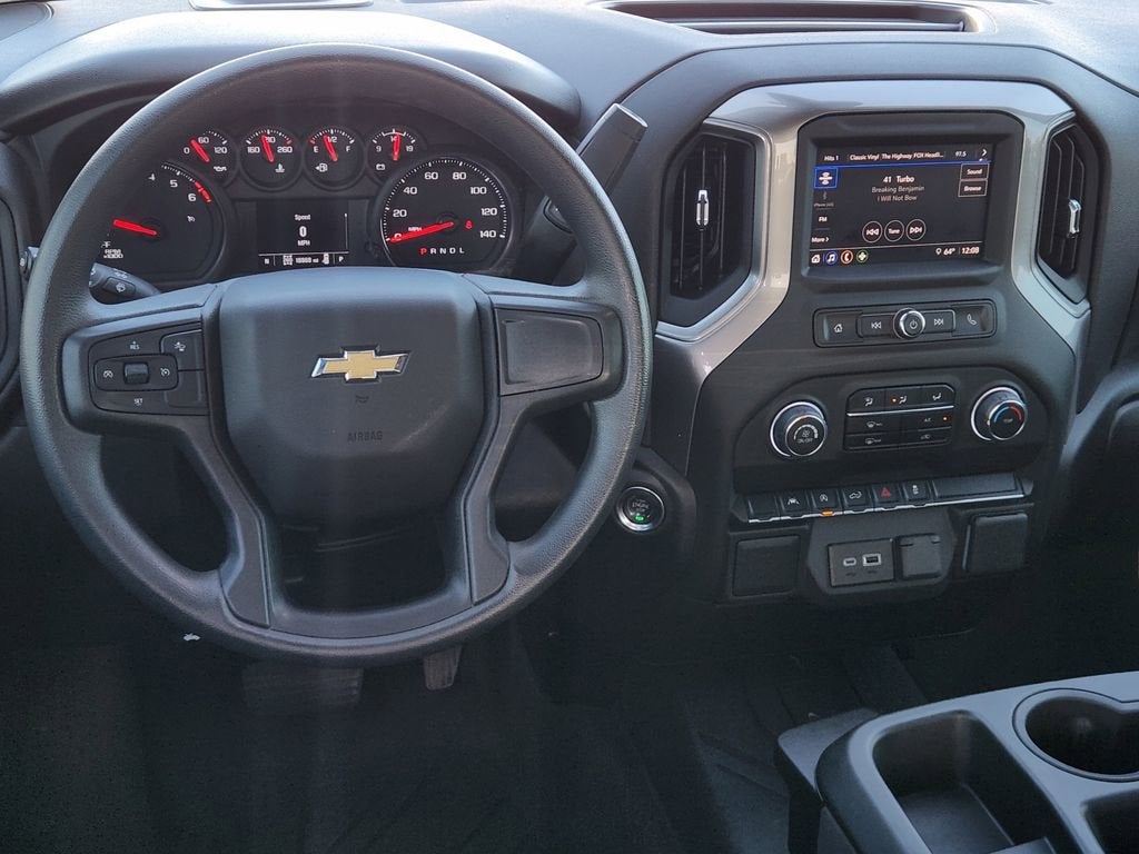 2025 Chevrolet Silverado 1500 Custom