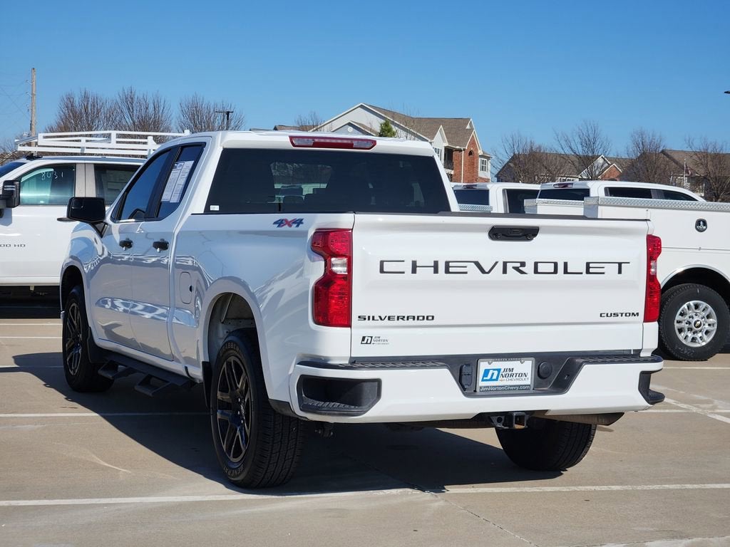 2025 Chevrolet Silverado 1500 Custom