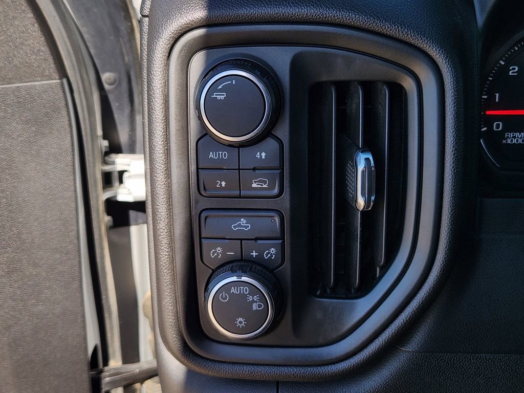 2019 Chevrolet Silverado 1500 Custom