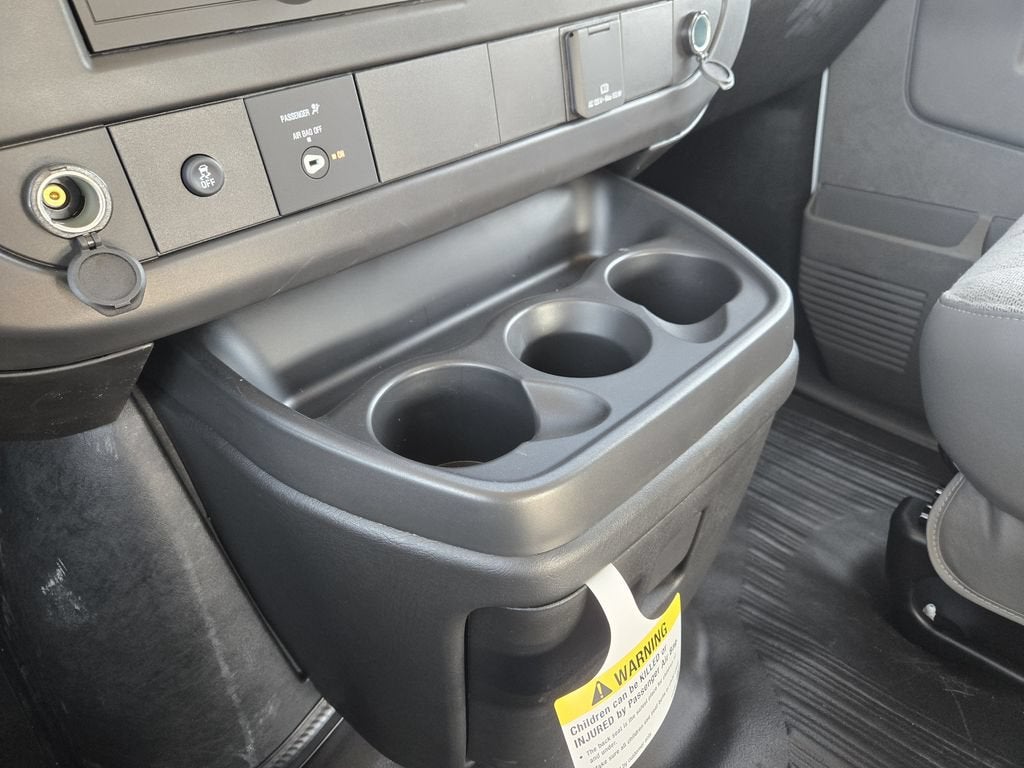 2026 Chevrolet Express Cargo 1WT
