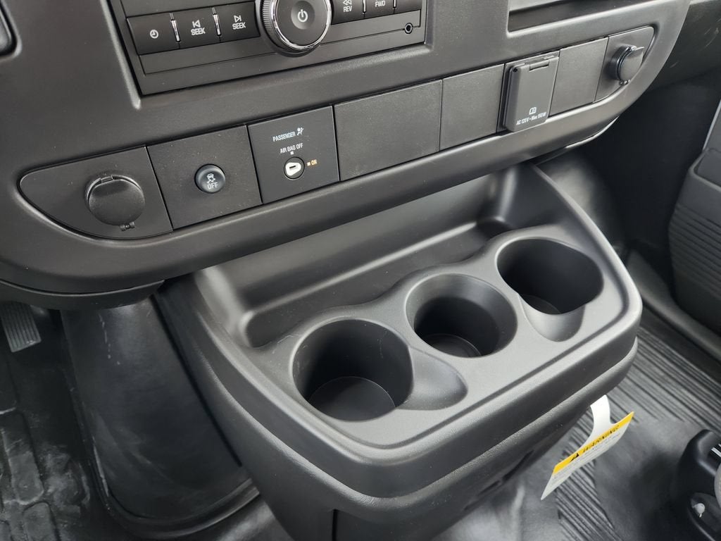 2026 Chevrolet Express Cargo 1WT