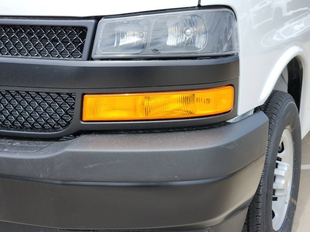 2026 Chevrolet Express Cargo 1WT