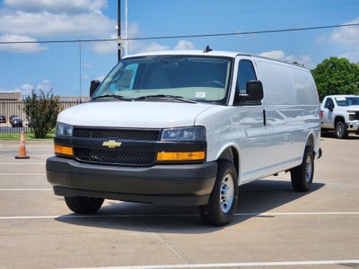 2025 Chevrolet Express Cargo WT