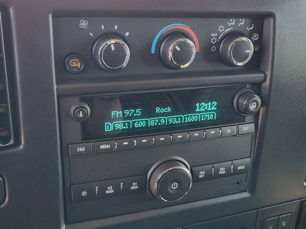 2025 Chevrolet Express Cargo 3500 WT