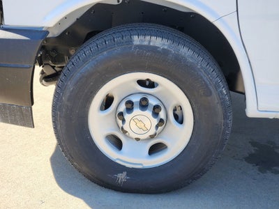 2025 Chevrolet Express Cargo 3500 WT