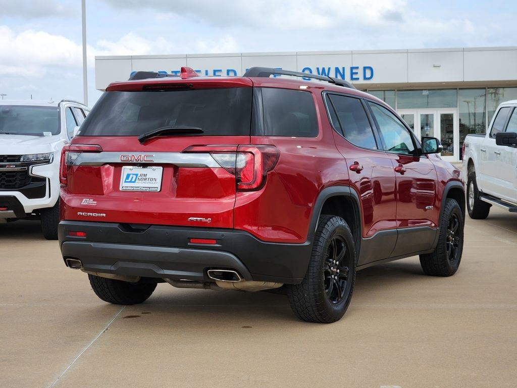 2022 GMC Acadia AT4