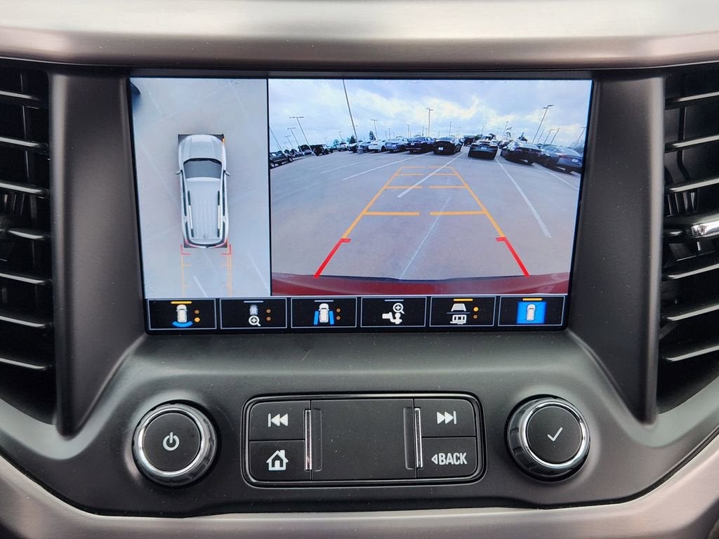 2022 GMC Acadia AT4