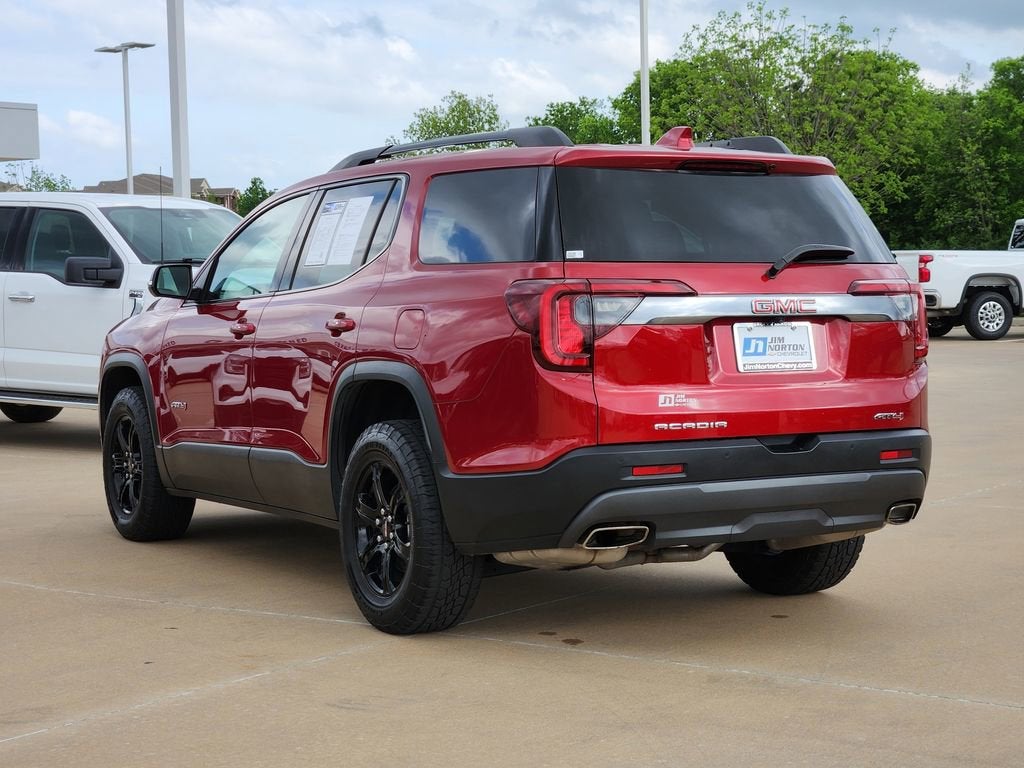 2022 GMC Acadia AT4