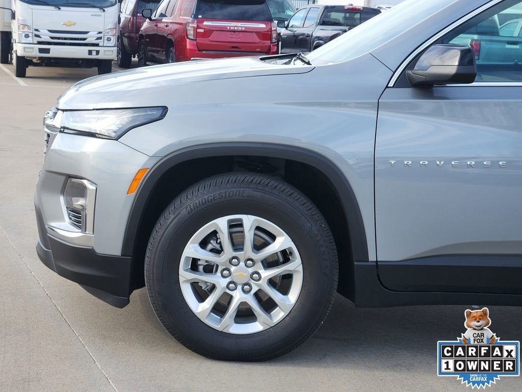 2023 Chevrolet Traverse LS