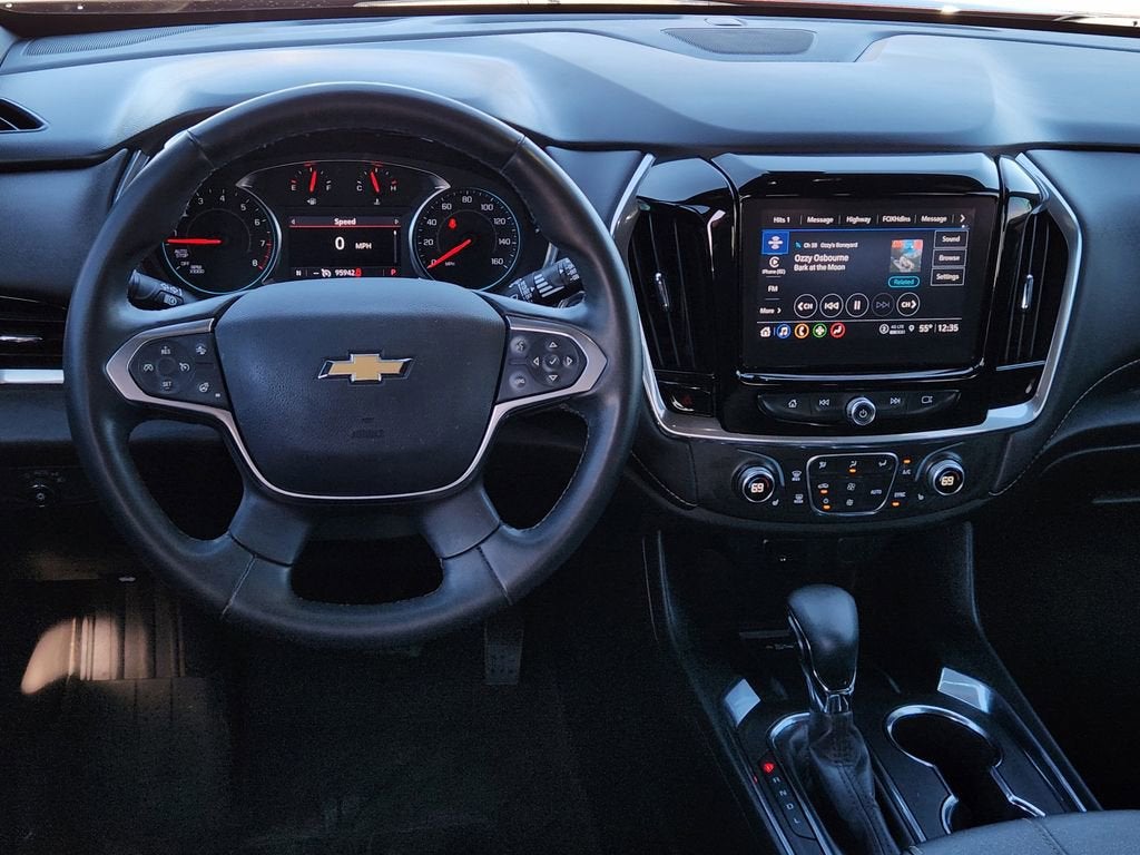2023 Chevrolet Traverse LT Leather