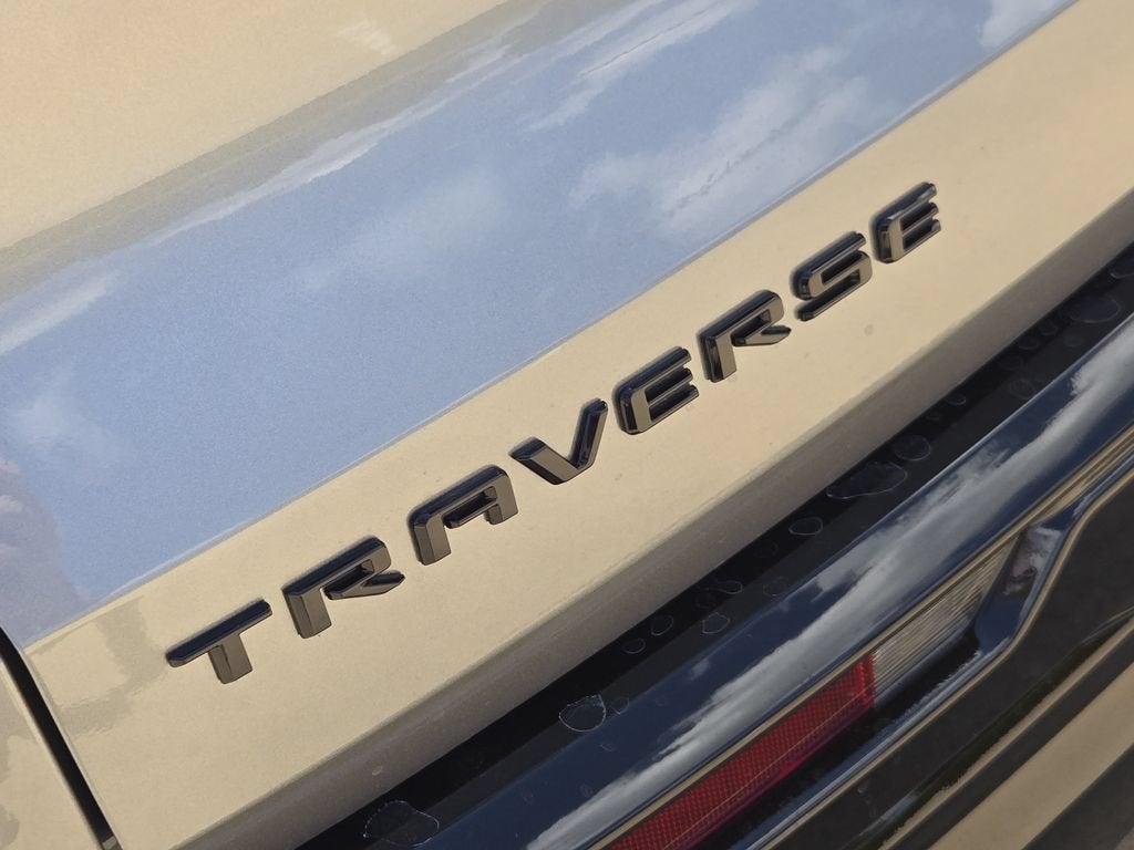2027 Chevrolet Traverse RS