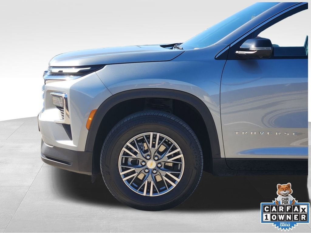 2024 Chevrolet Traverse LT