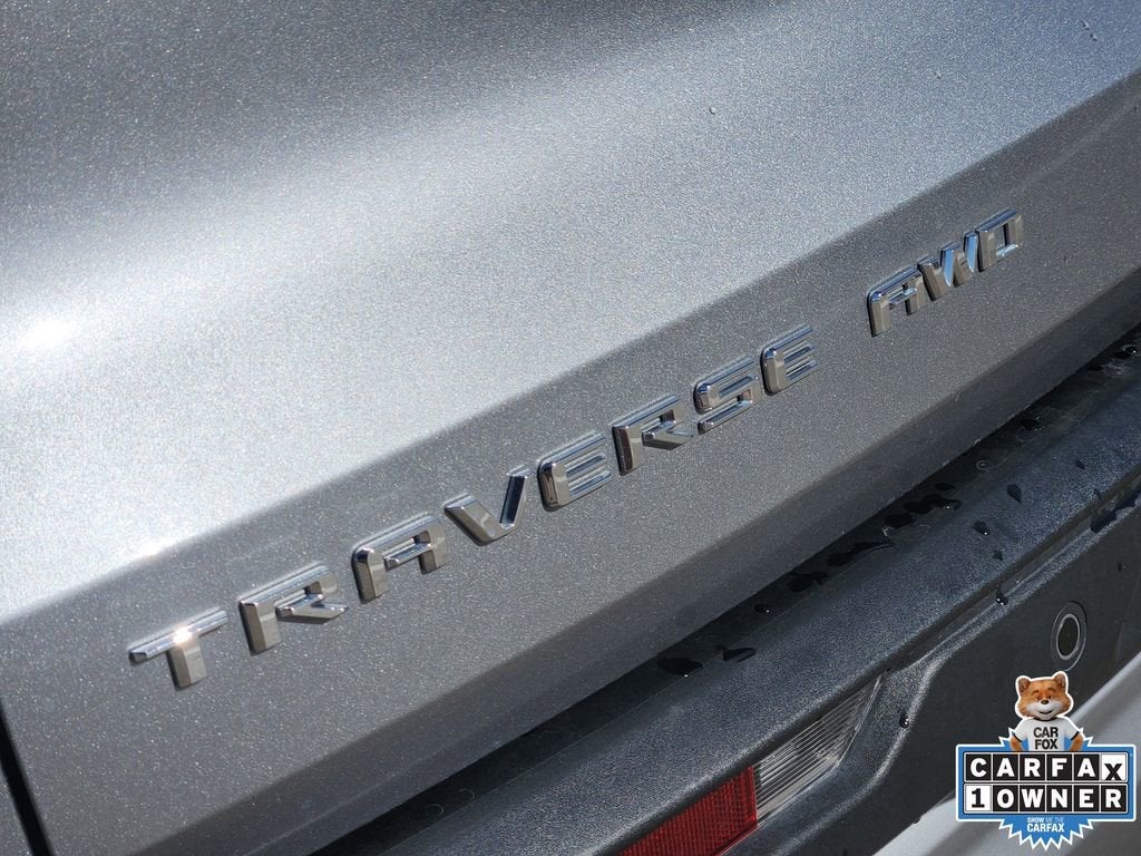 2024 Chevrolet Traverse LT