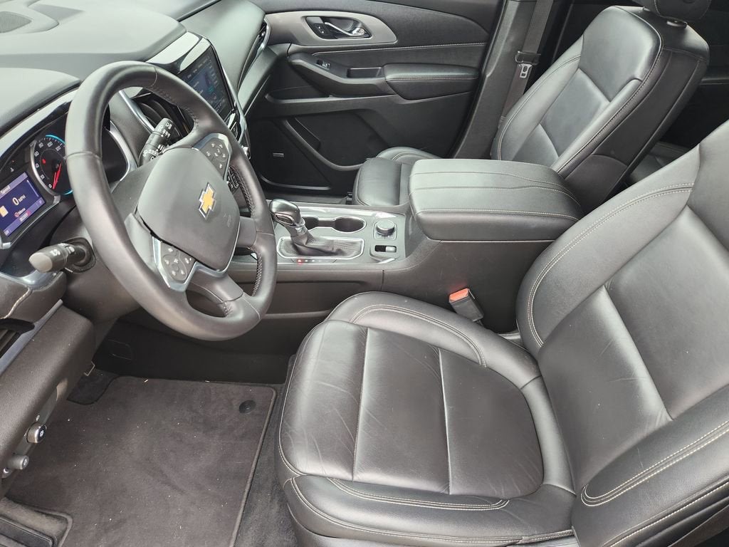 2022 Chevrolet Traverse LT Leather