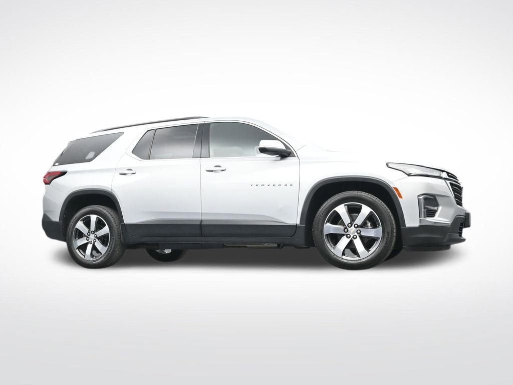 2022 Chevrolet Traverse LT Leather