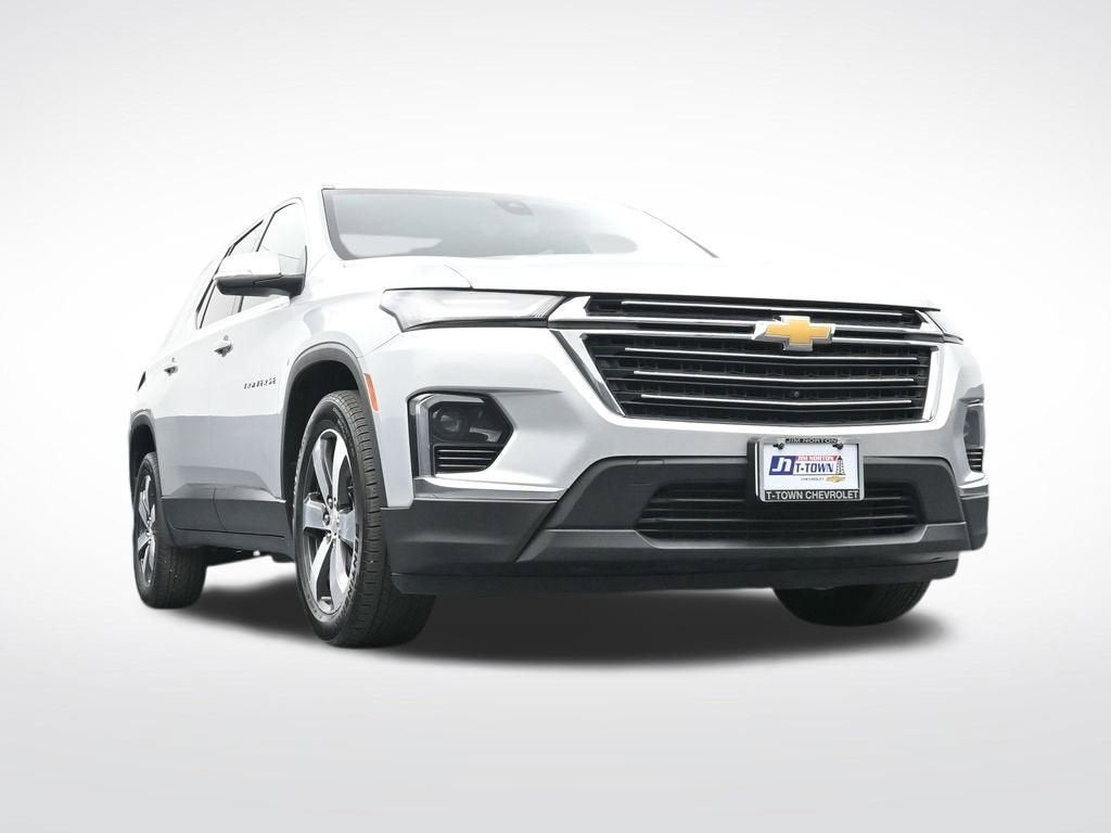 2022 Chevrolet Traverse LT Leather