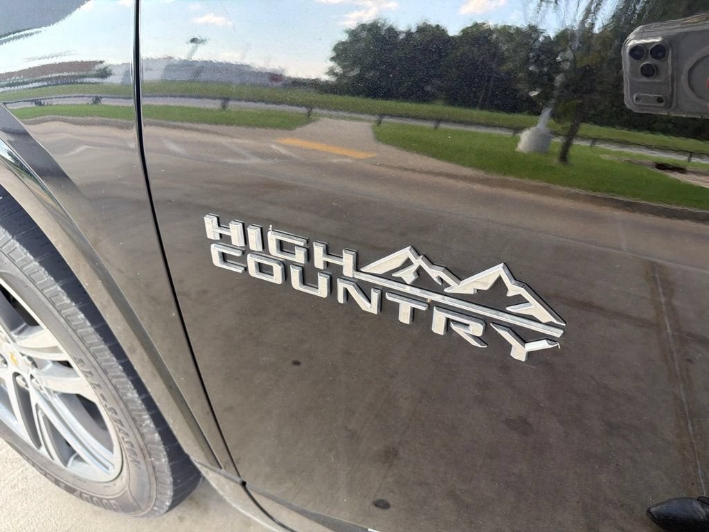 2023 Chevrolet Traverse High Country