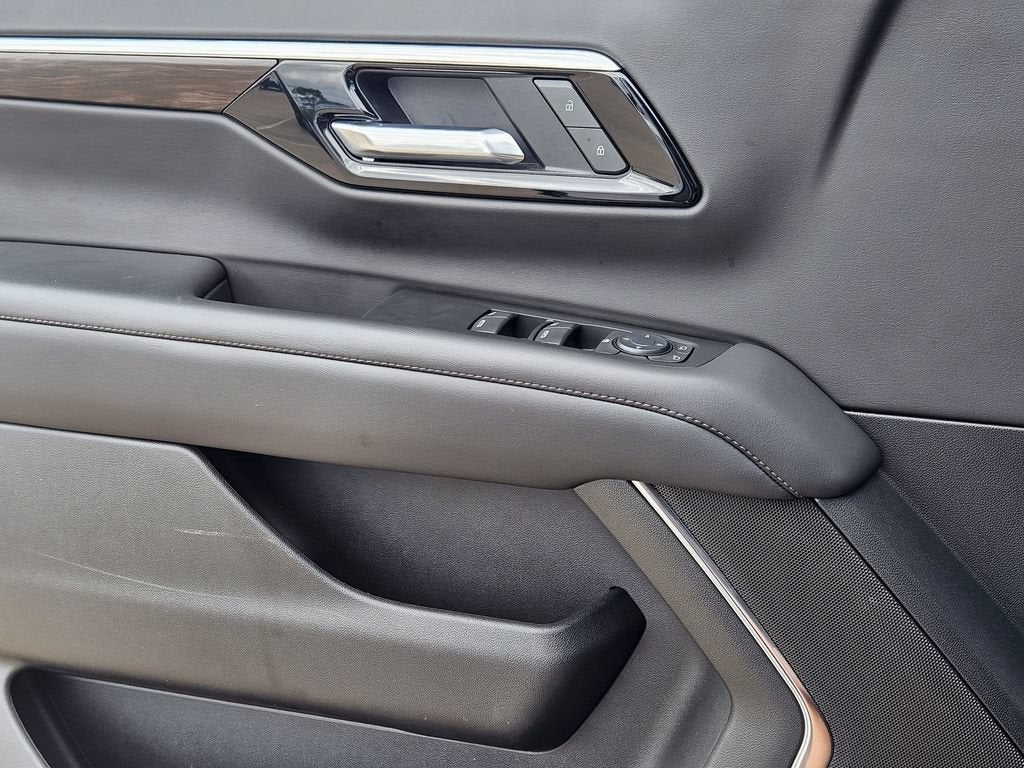 2025 Chevrolet Tahoe LS