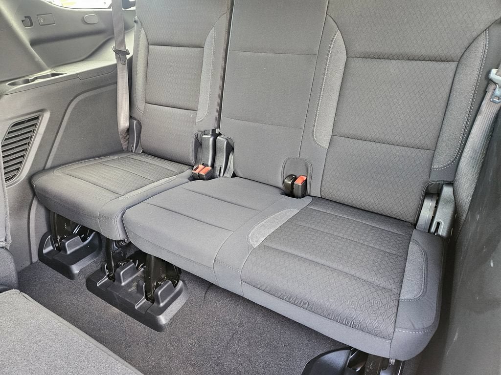 2025 Chevrolet Tahoe LS